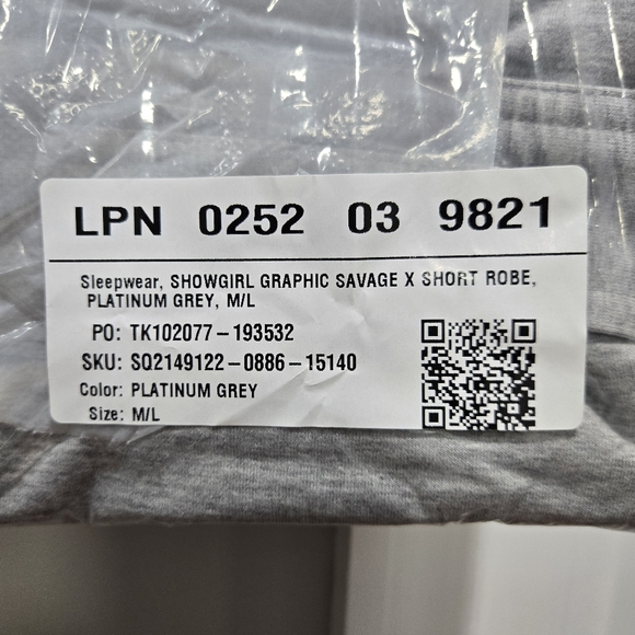 Savage X Fenty Grey Hooded Robe - Picture 9 of 9